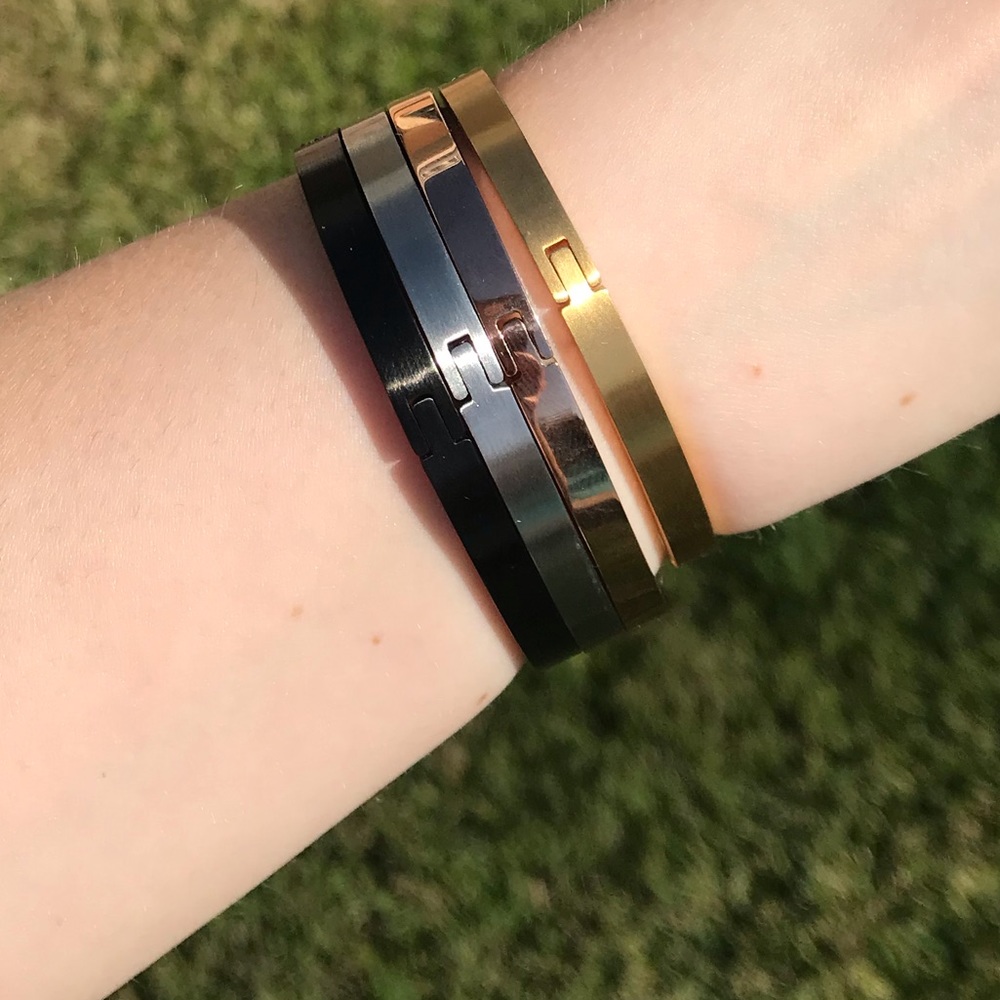 Set Of 4 Stacking Bracelets In 4 Colors - image 2